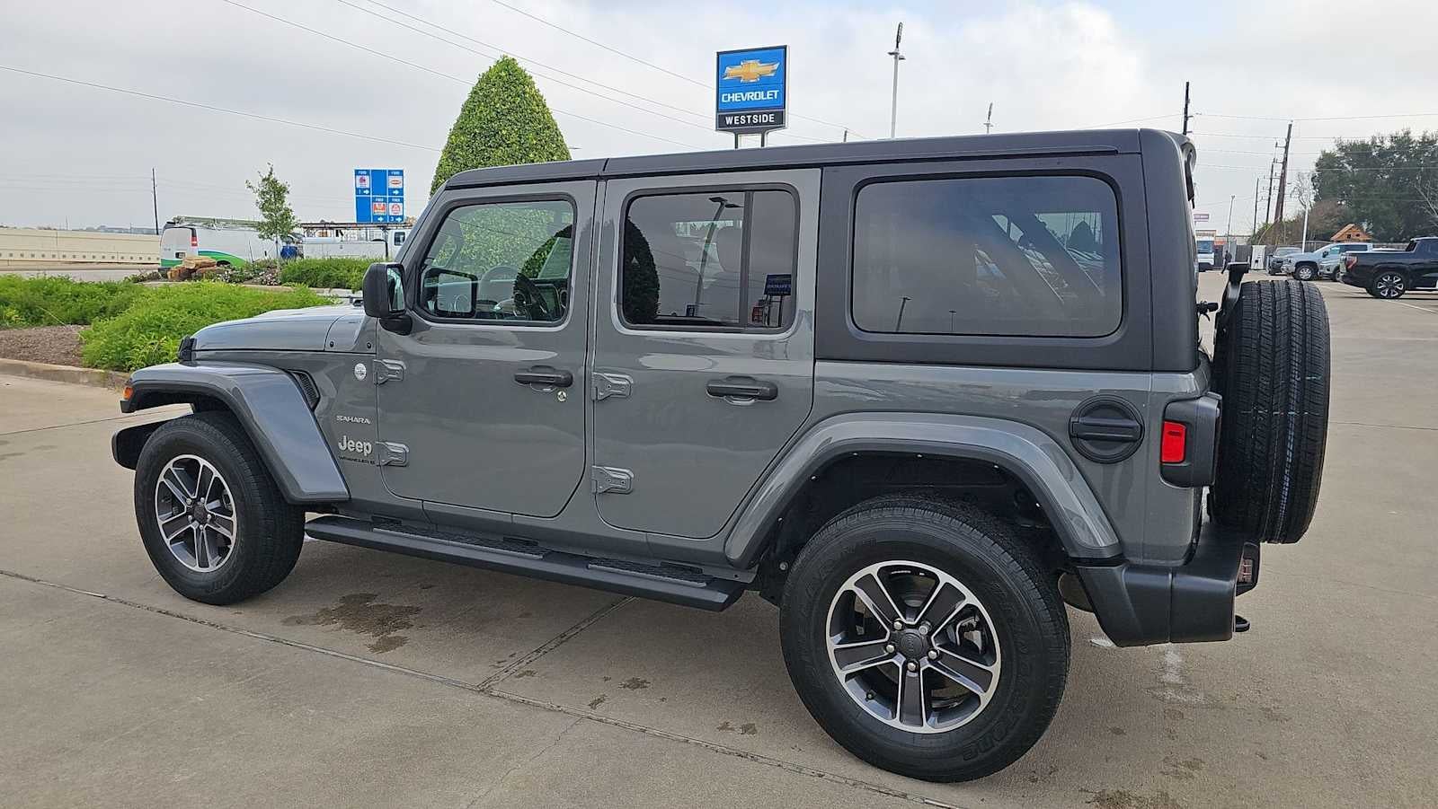 2023 Jeep Wrangler 4-Door Sahara 4x4