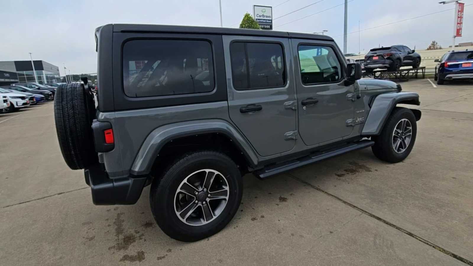 2023 Jeep Wrangler 4-Door Sahara 4x4