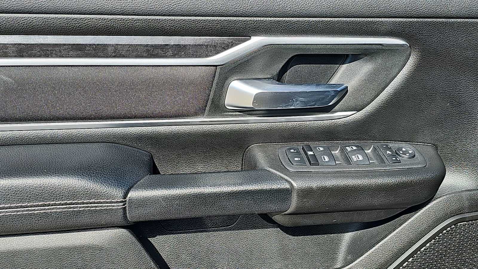 2023 RAM 1500 Lone Star Crew Cab 4x2 5'7" Box