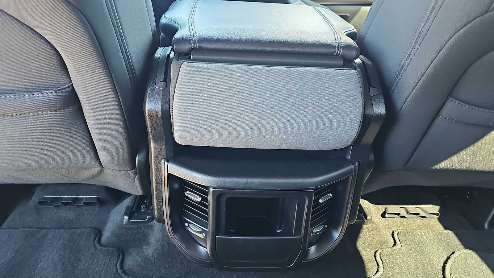 2023 RAM 1500 Big Horn Crew Cab 4x2 5'7" Box