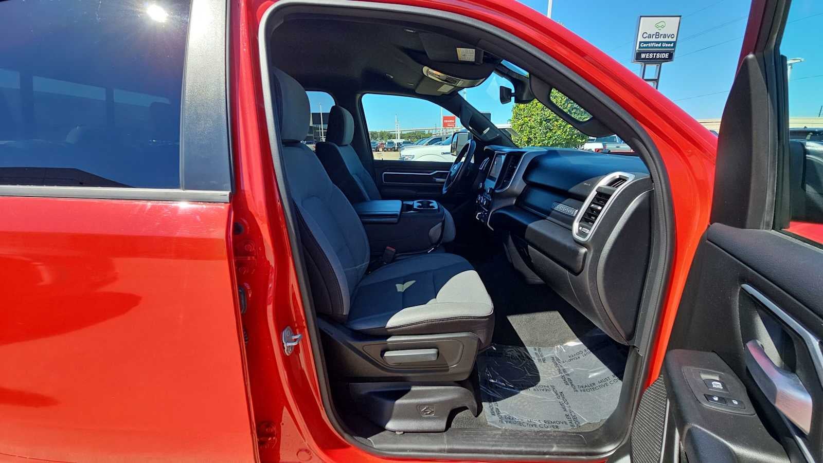 2023 RAM 1500 Big Horn Crew Cab 4x2 5'7" Box