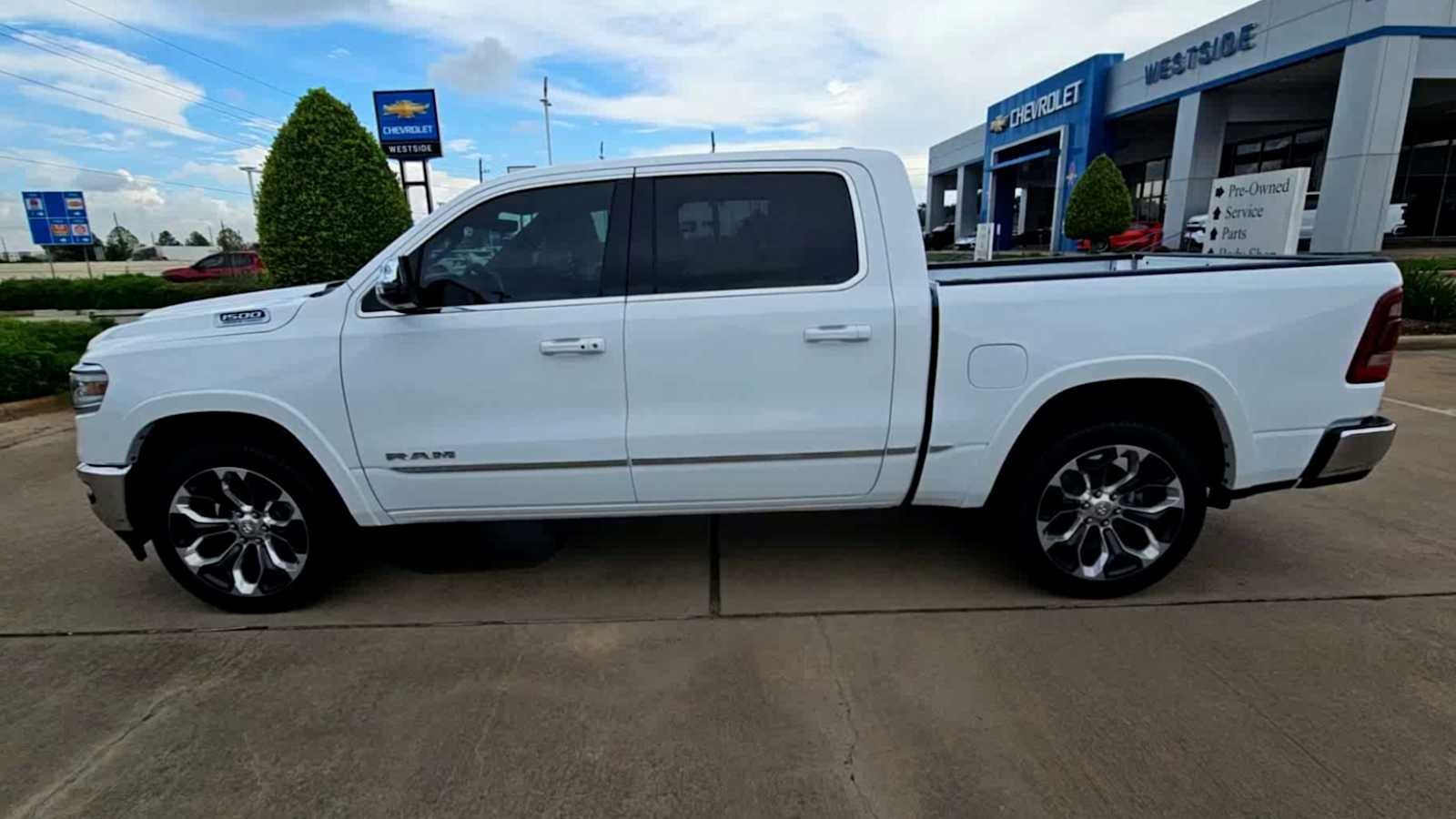 2024 RAM 1500 Limited Crew Cab 4x4 5'7" Box