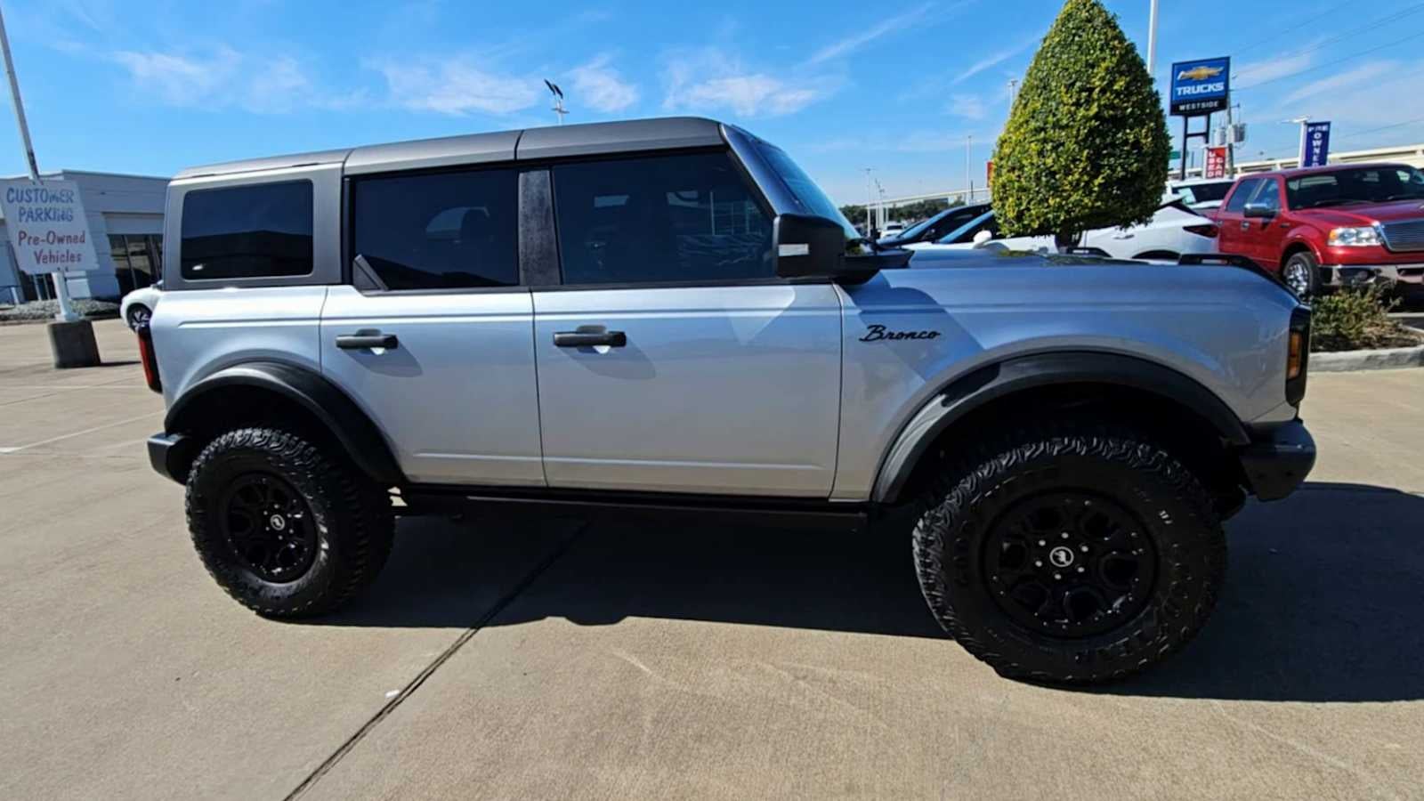 2022 Ford Bronco Base