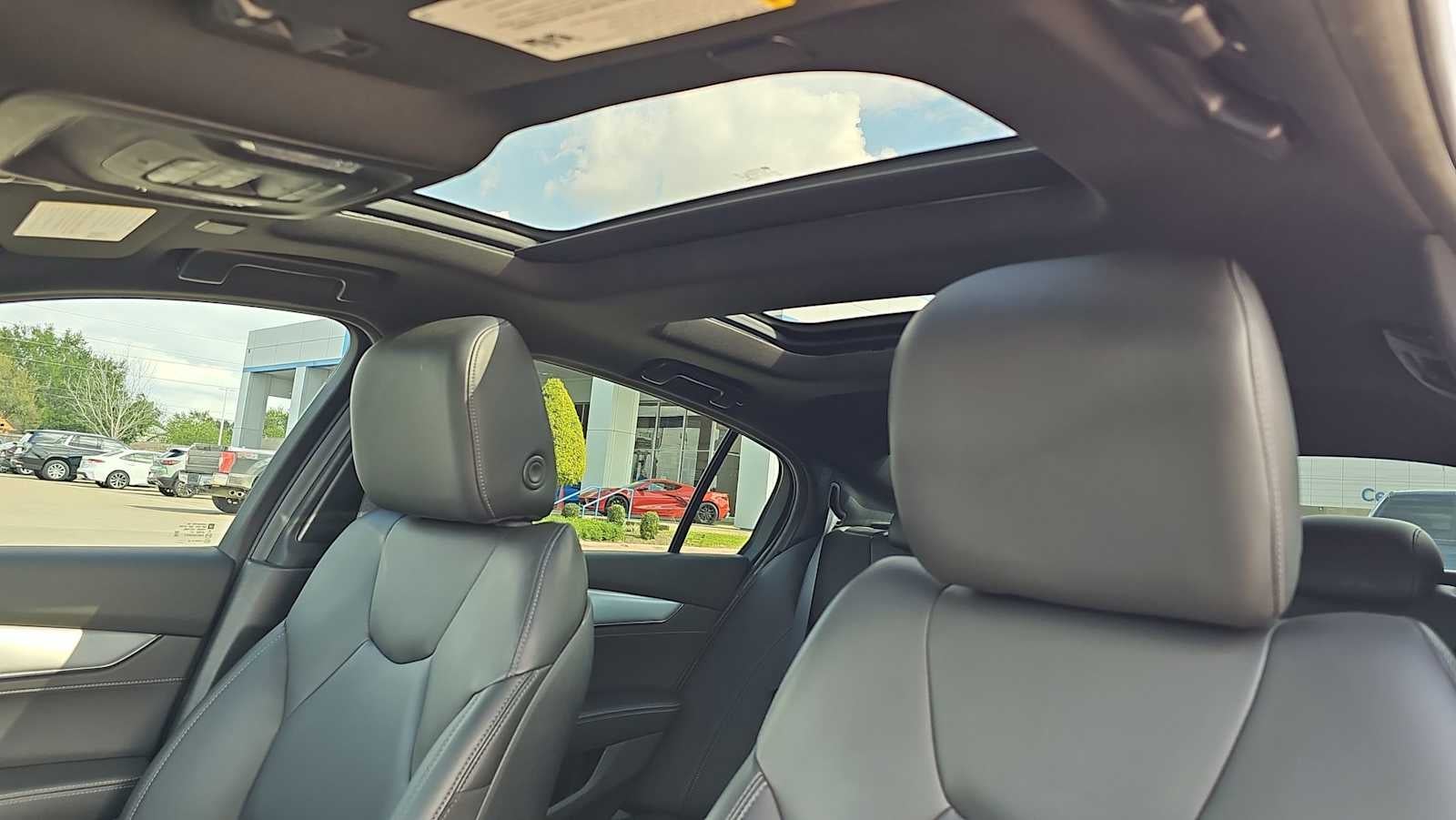 2023 Cadillac CT5 Luxury