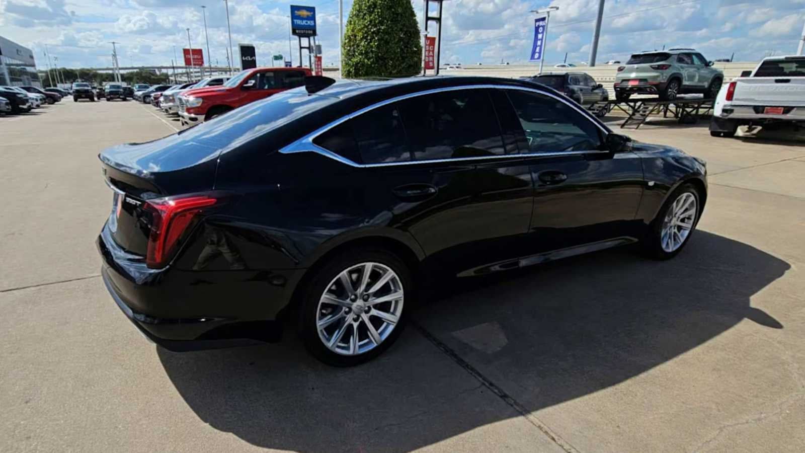2023 Cadillac CT5 Luxury