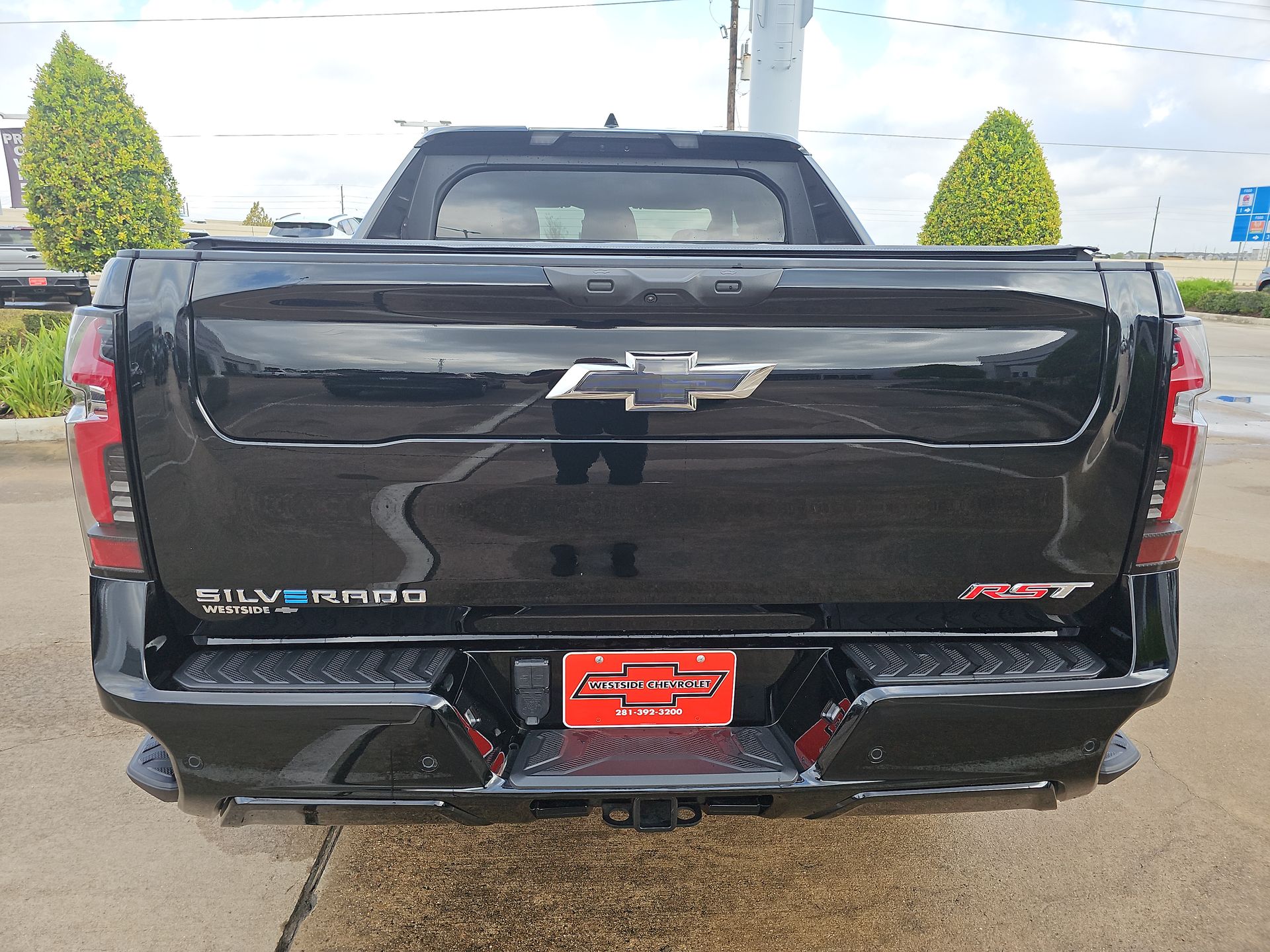 2024 Chevrolet Silverado EV RST