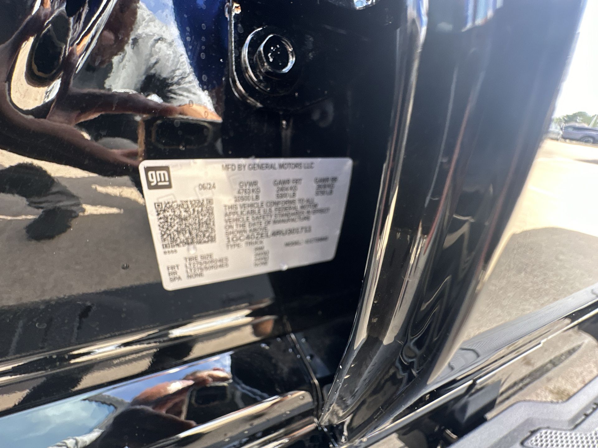 2024 Chevrolet Silverado EV RST