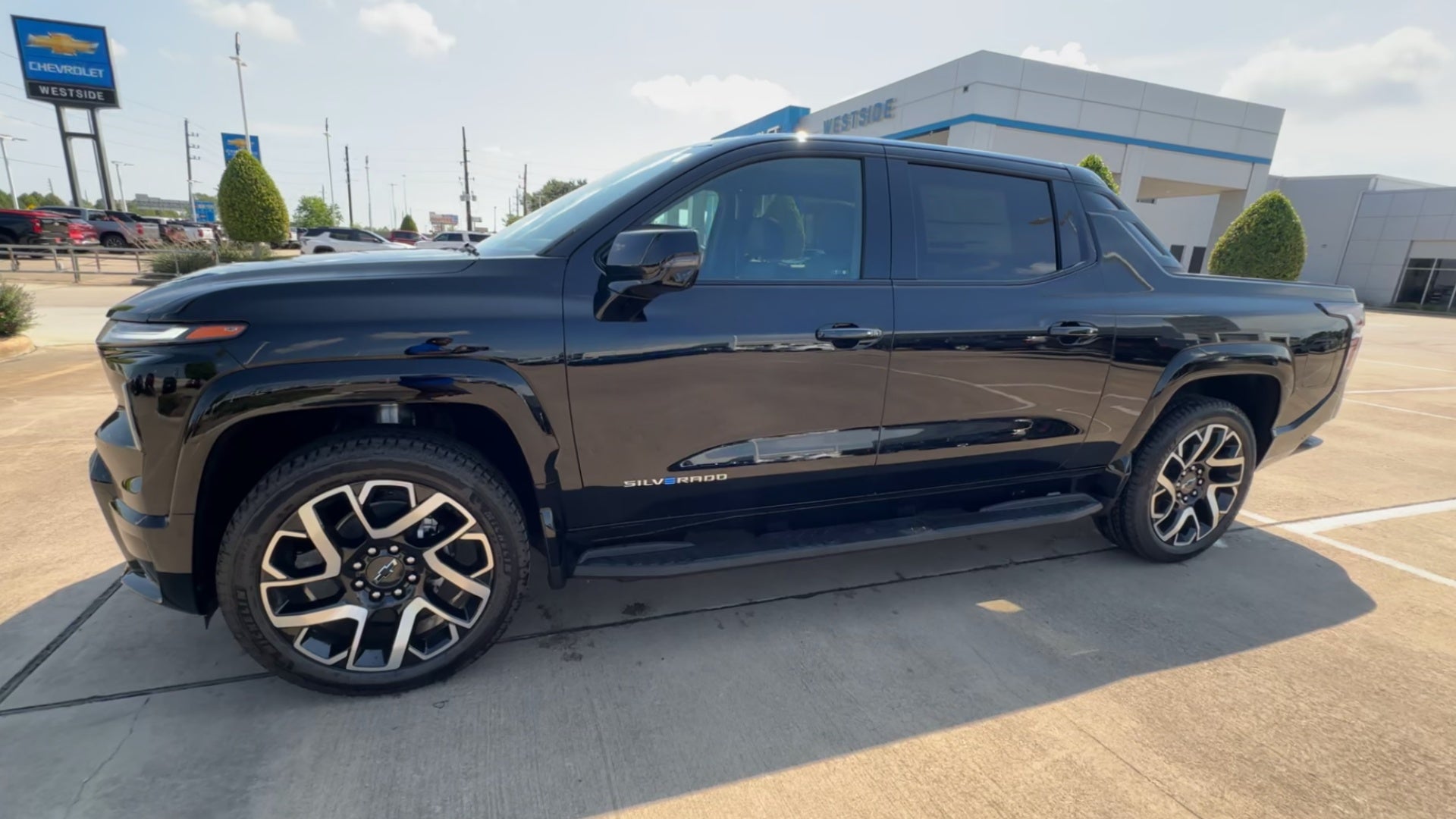 2024 Chevrolet Silverado EV RST