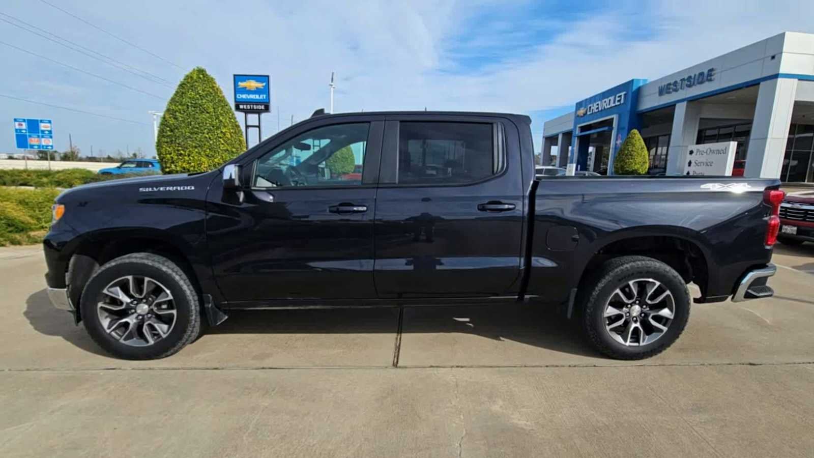 2022 Chevrolet Silverado 1500 LT (2FL)