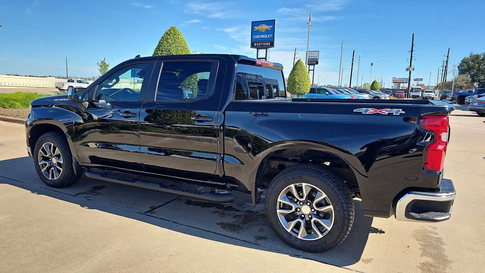 2023 Chevrolet Silverado 1500 LT (2FL)