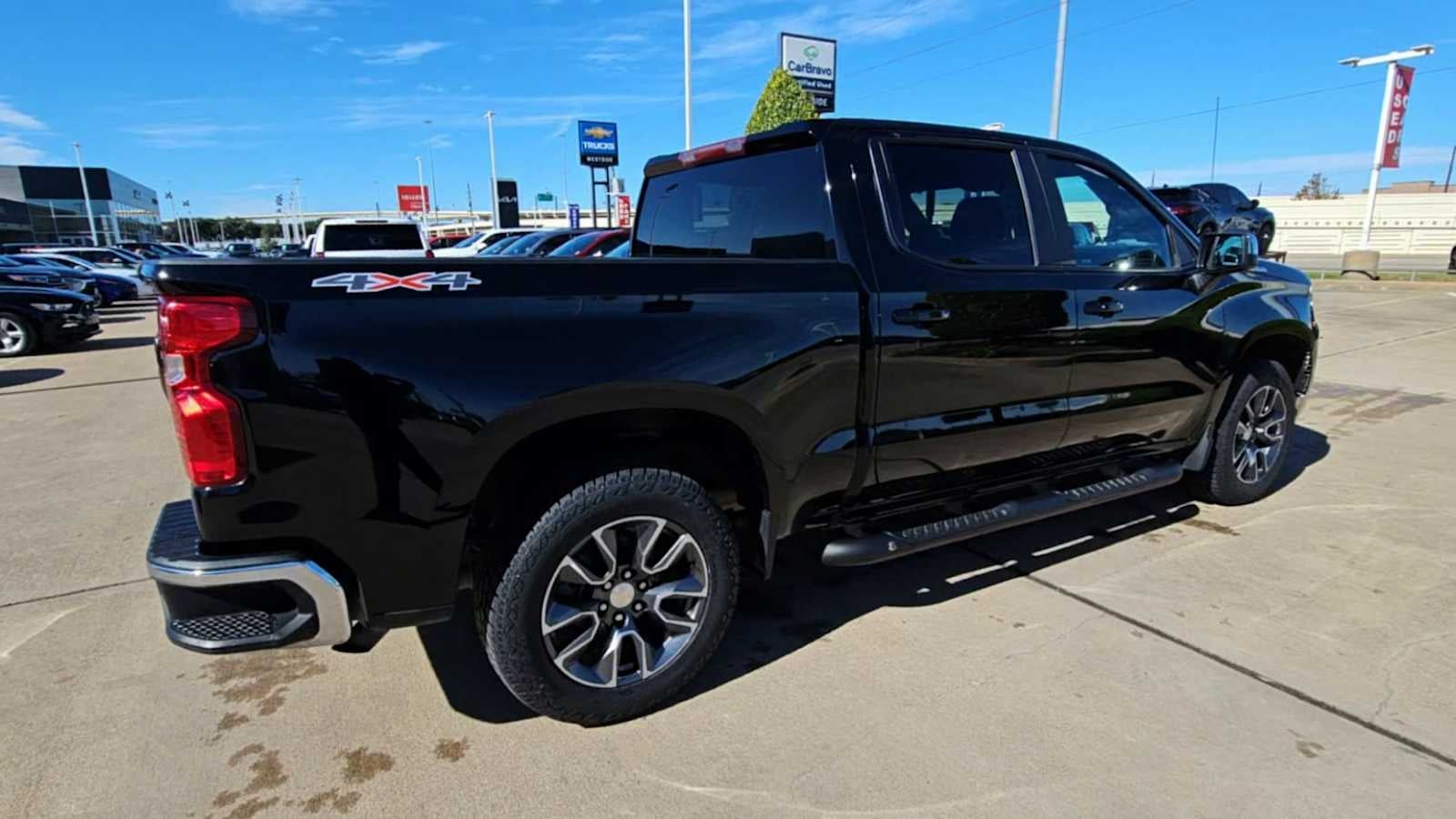 2023 Chevrolet Silverado 1500 LT (2FL)