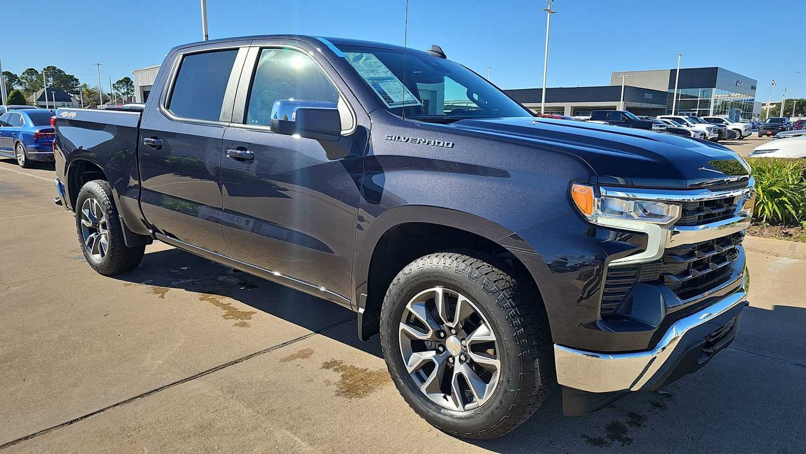 2023 Chevrolet Silverado 1500 LT (2FL)