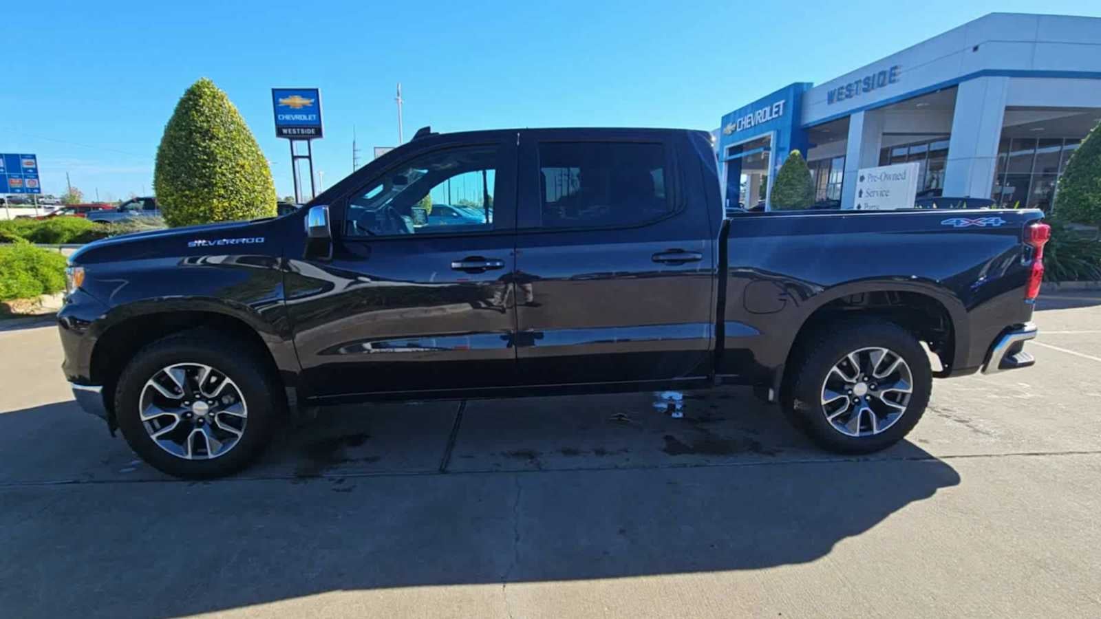 2023 Chevrolet Silverado 1500 LT (2FL)