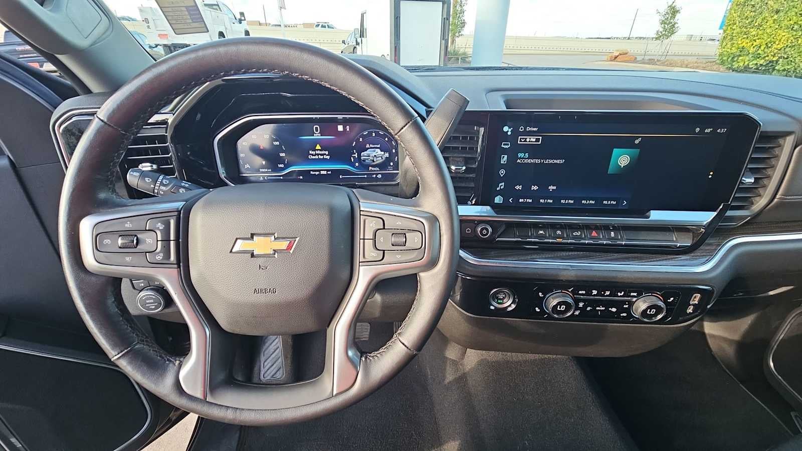 2022 Chevrolet Silverado 1500 LT (2FL)