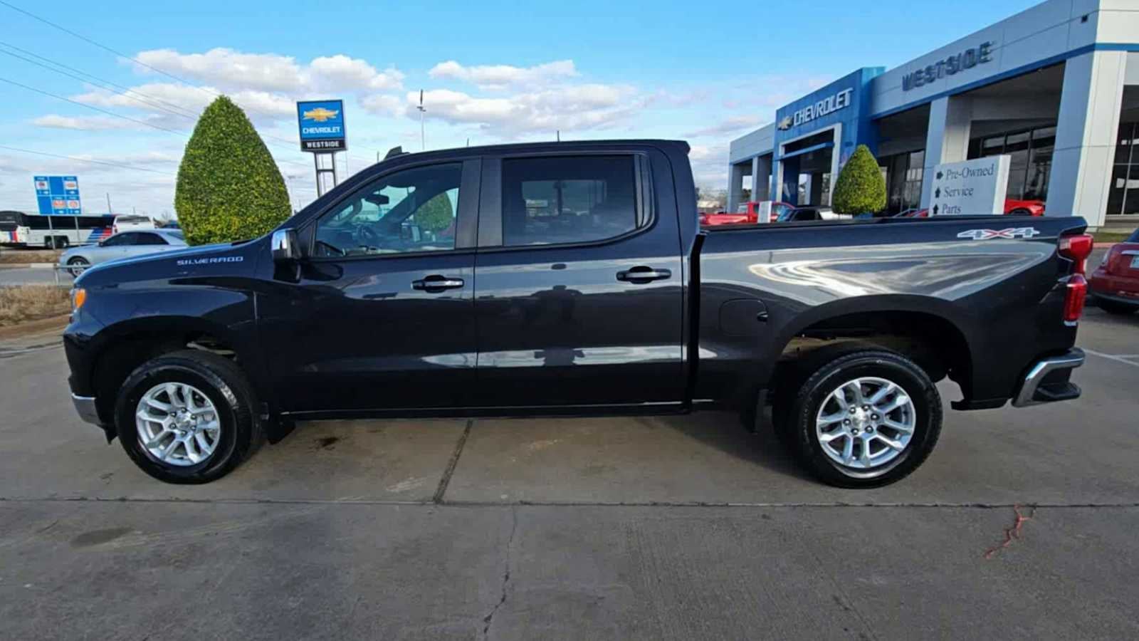 2022 Chevrolet Silverado 1500 LT (2FL)