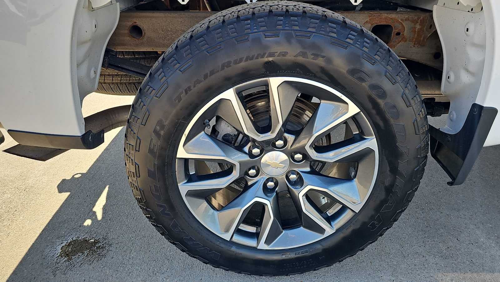 2023 Chevrolet Silverado 1500 LT (2FL)