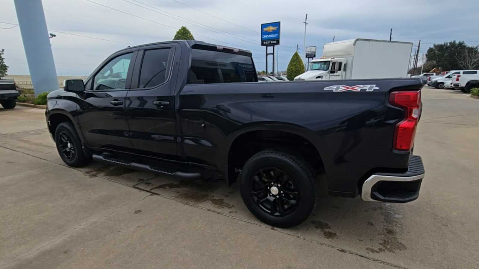 2023 Chevrolet Silverado 1500 LT (2FL)