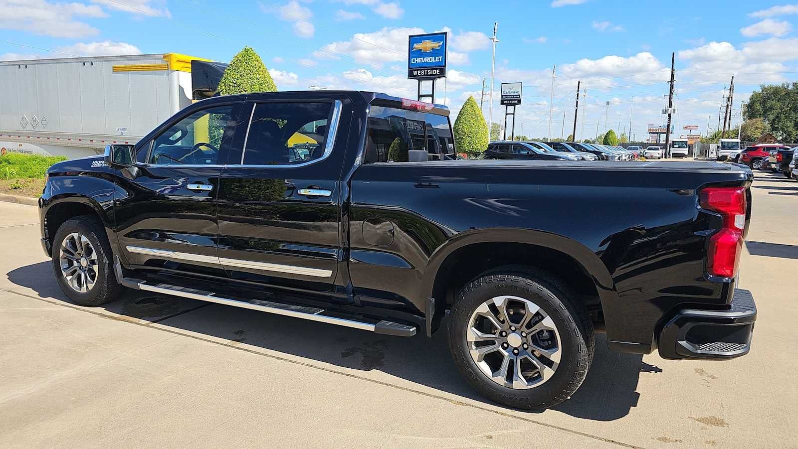 2023 Chevrolet Silverado 1500 High Country