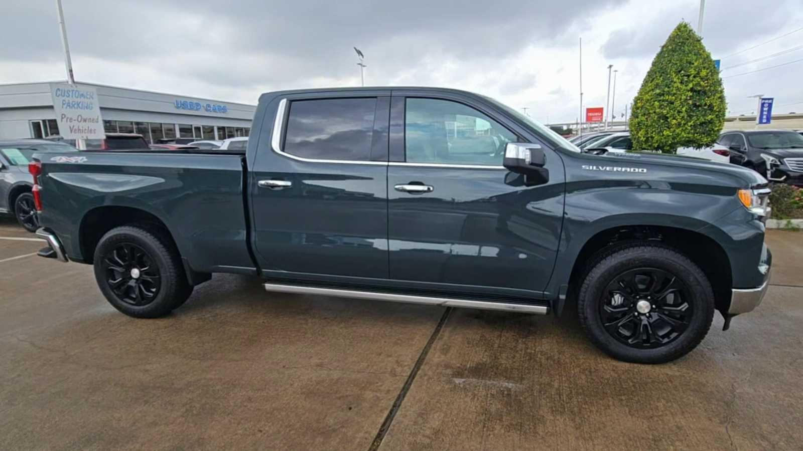 2025 Chevrolet Silverado 1500 LTZ