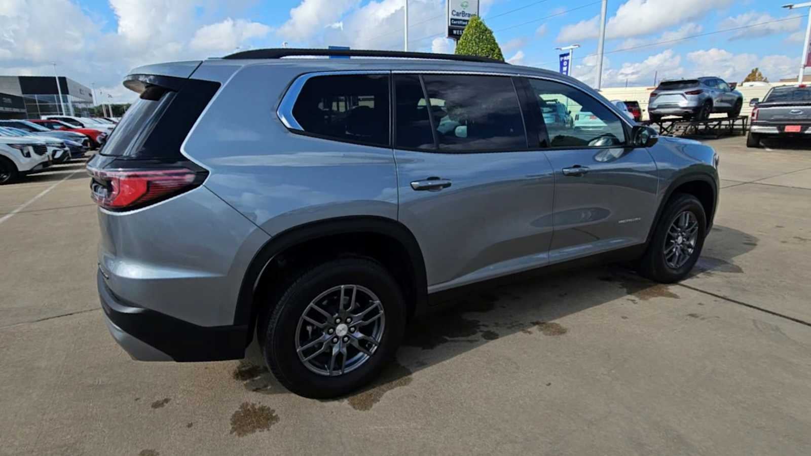2025 GMC Acadia Elevation