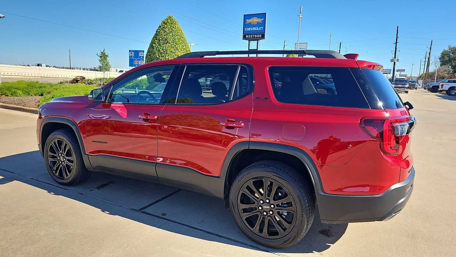 2023 GMC Acadia SLE