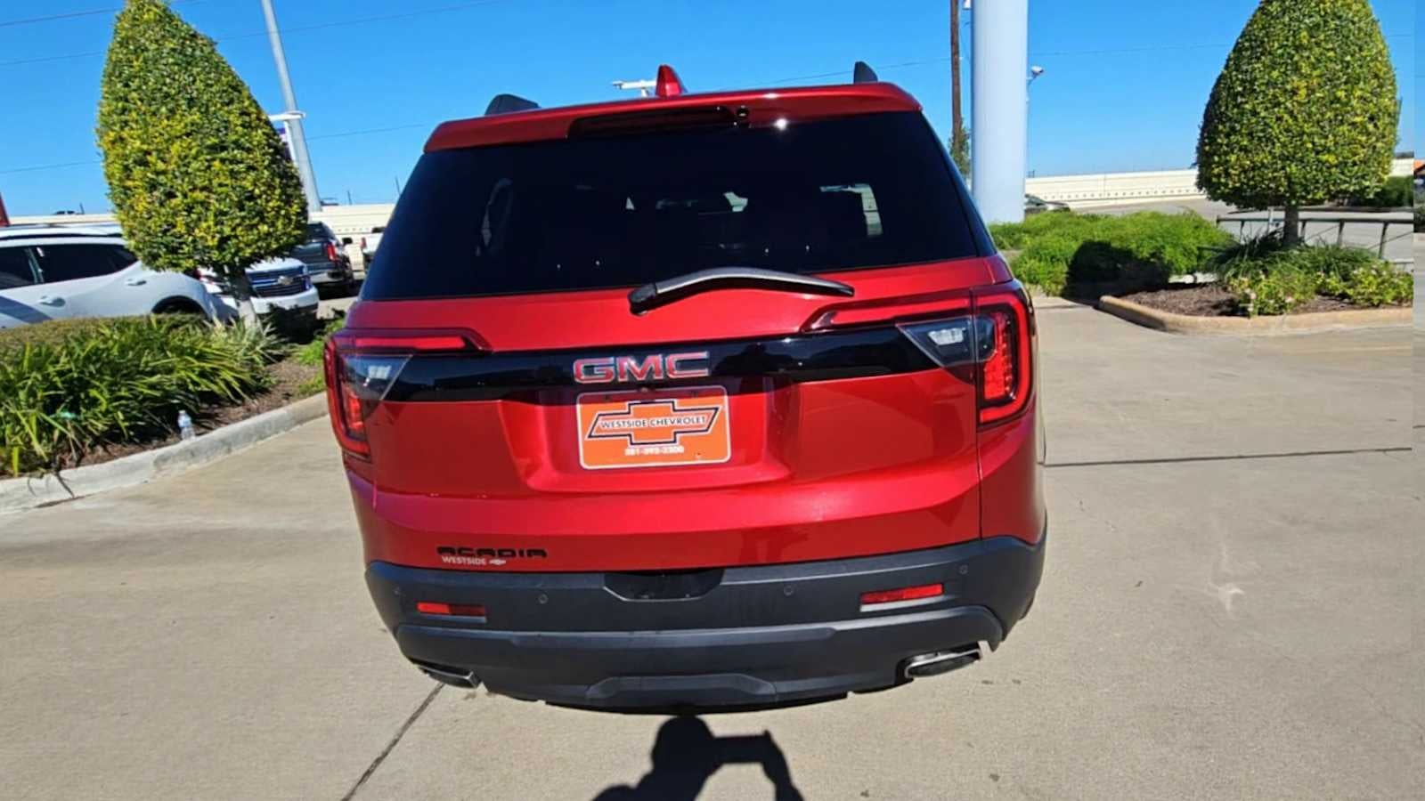 2023 GMC Acadia SLE