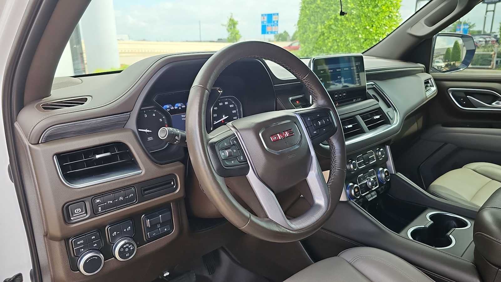 2021 GMC Yukon SLT