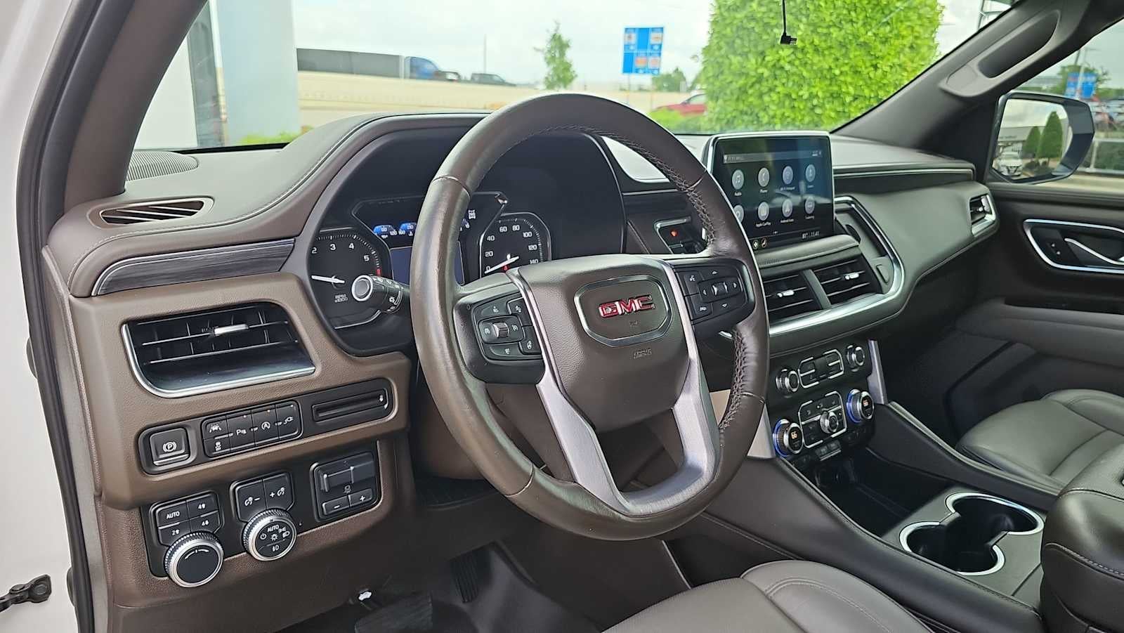 2021 GMC Yukon SLT
