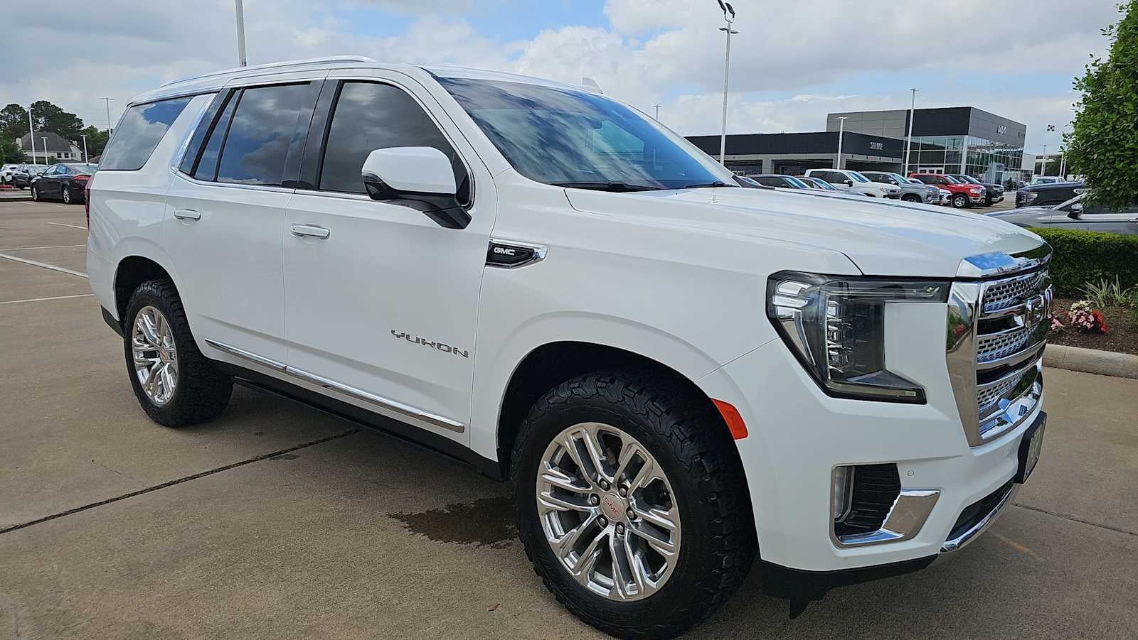 2021 GMC Yukon SLT