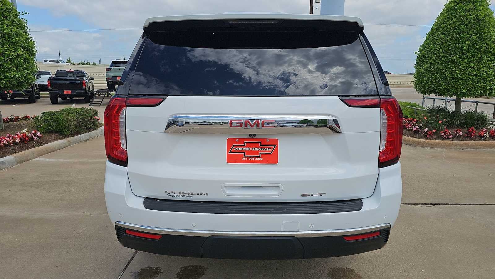 2021 GMC Yukon SLT