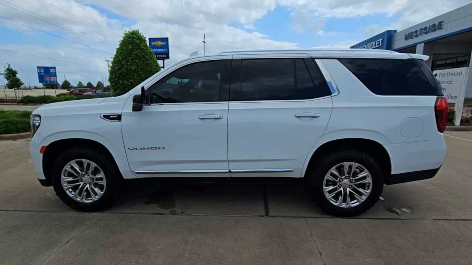 2021 GMC Yukon SLT