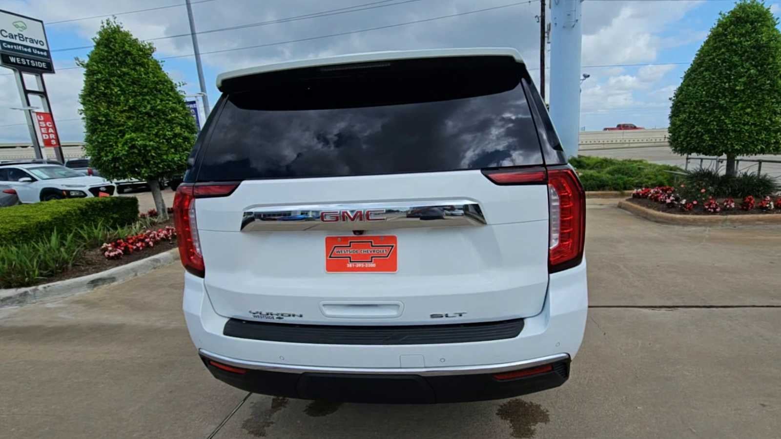 2021 GMC Yukon SLT