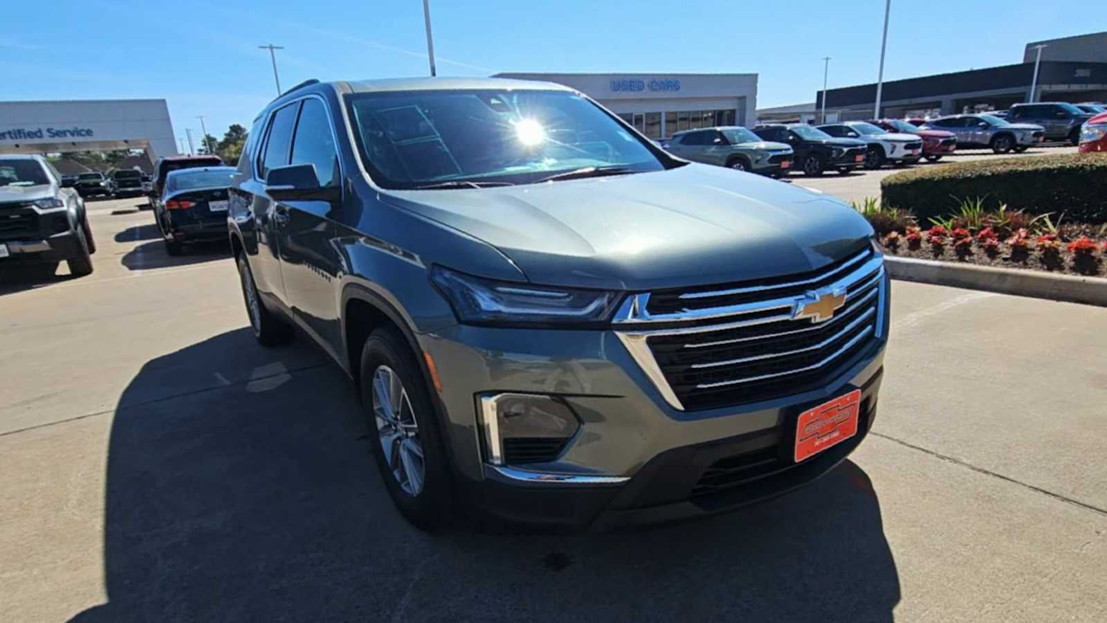 2023 Chevrolet Traverse LT Cloth