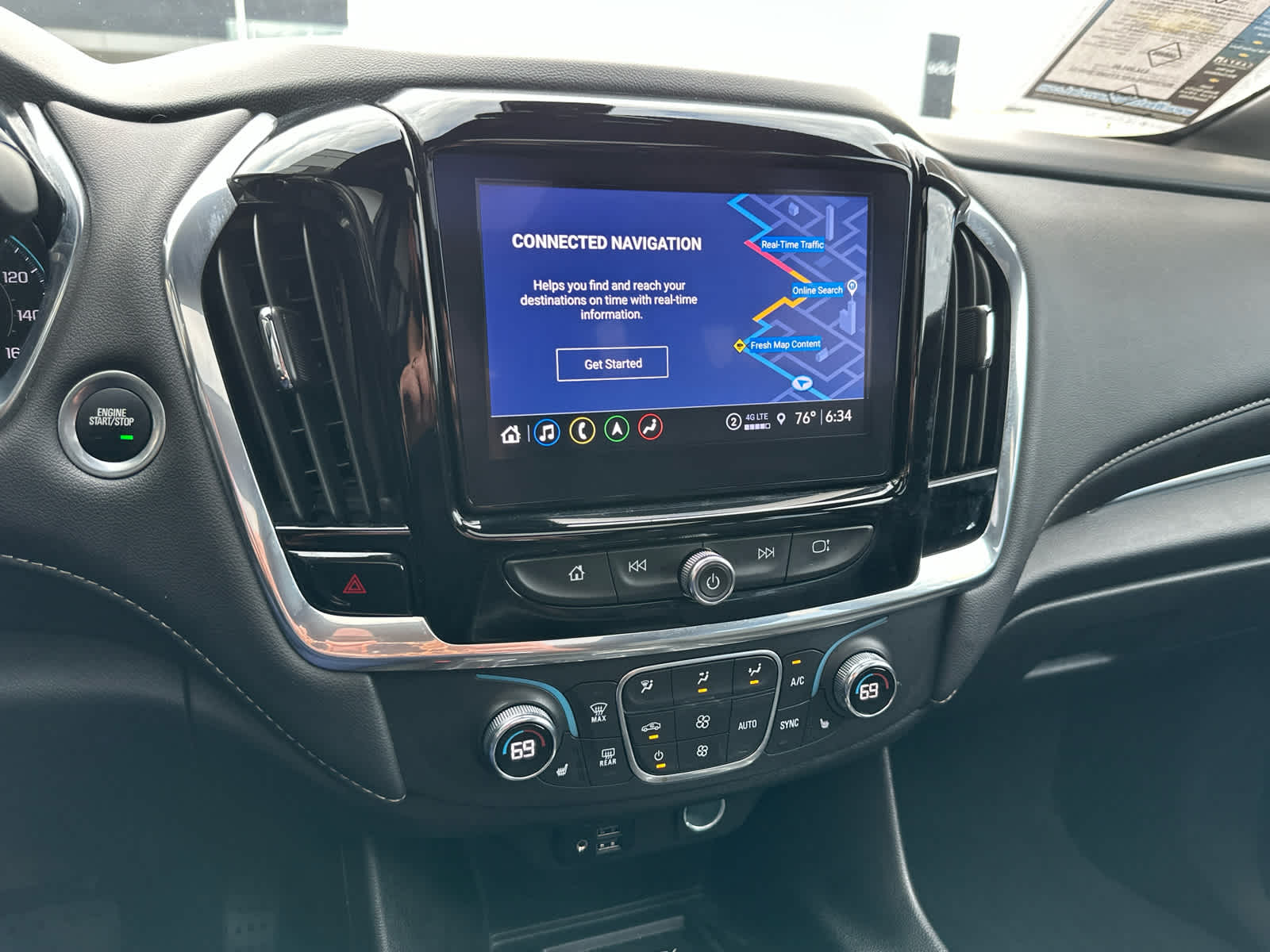 2023 Chevrolet Traverse LT Leather