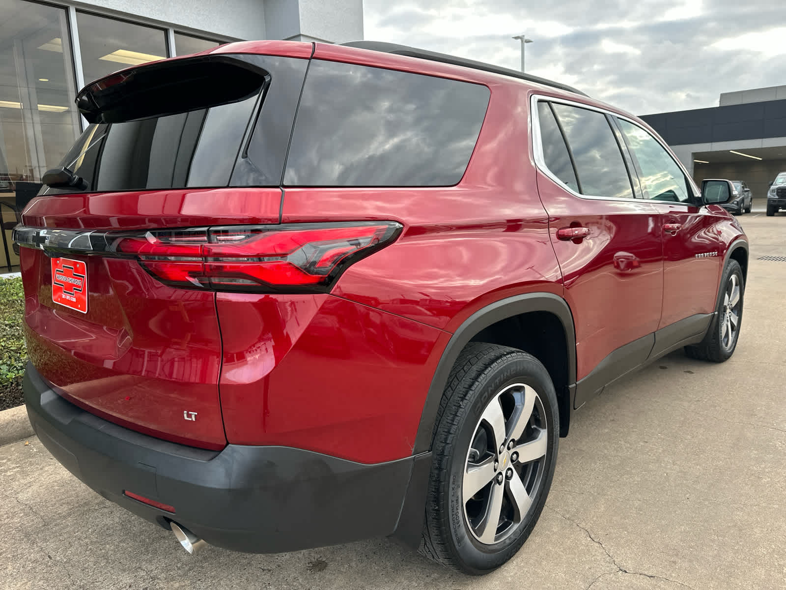 2023 Chevrolet Traverse LT Leather