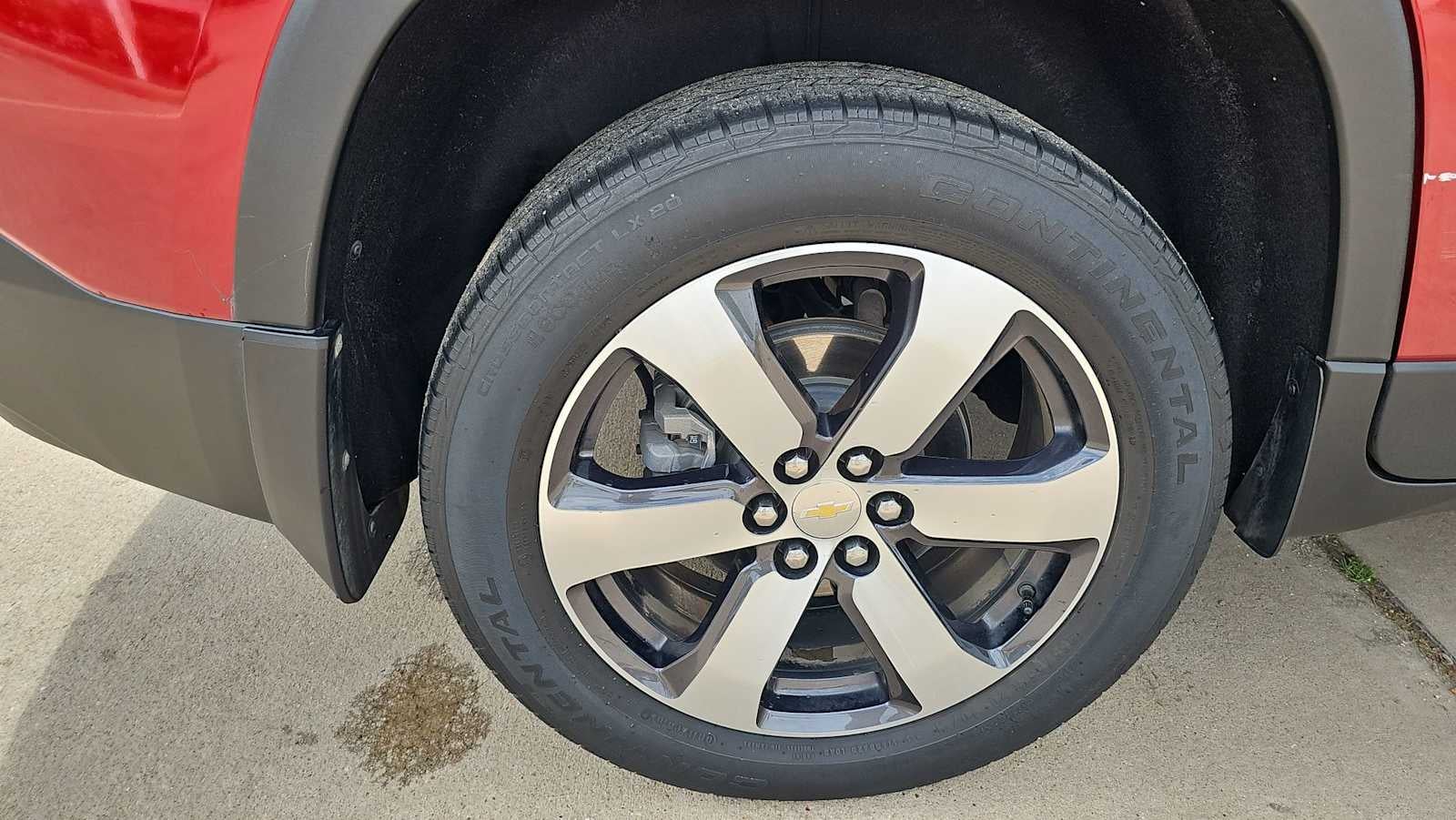 2023 Chevrolet Traverse LT Leather