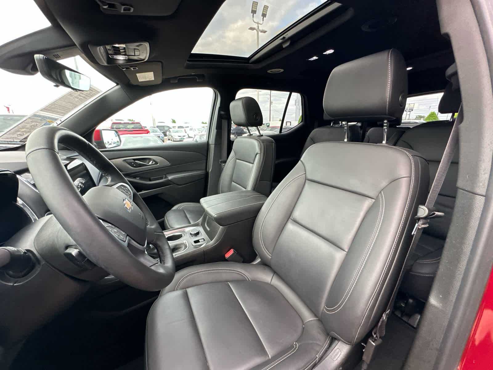 2023 Chevrolet Traverse LT Leather