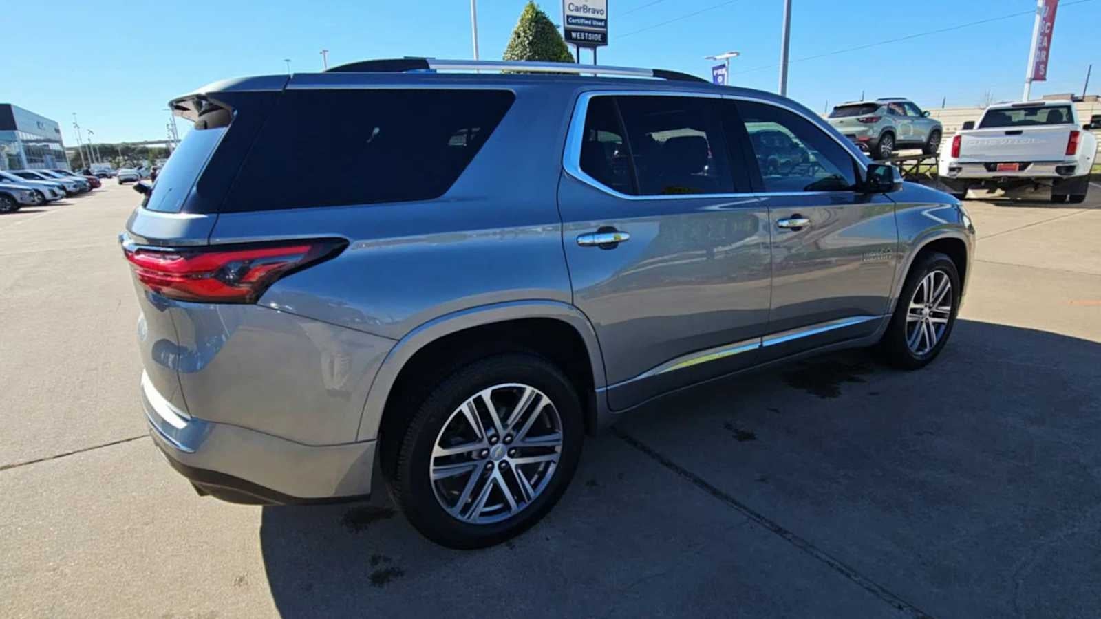 2023 Chevrolet Traverse High Country