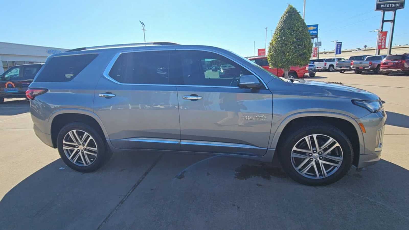 2023 Chevrolet Traverse High Country