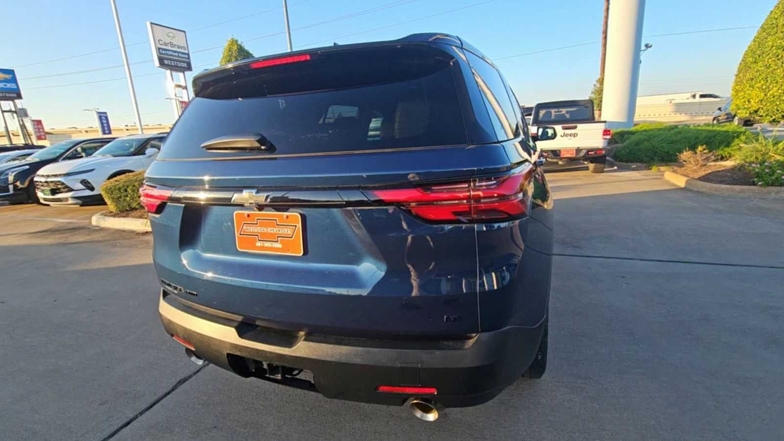 2023 Chevrolet Traverse LT Cloth