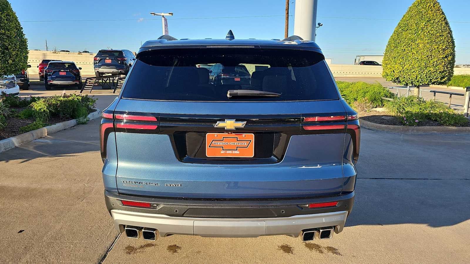 2025 Chevrolet Traverse LT