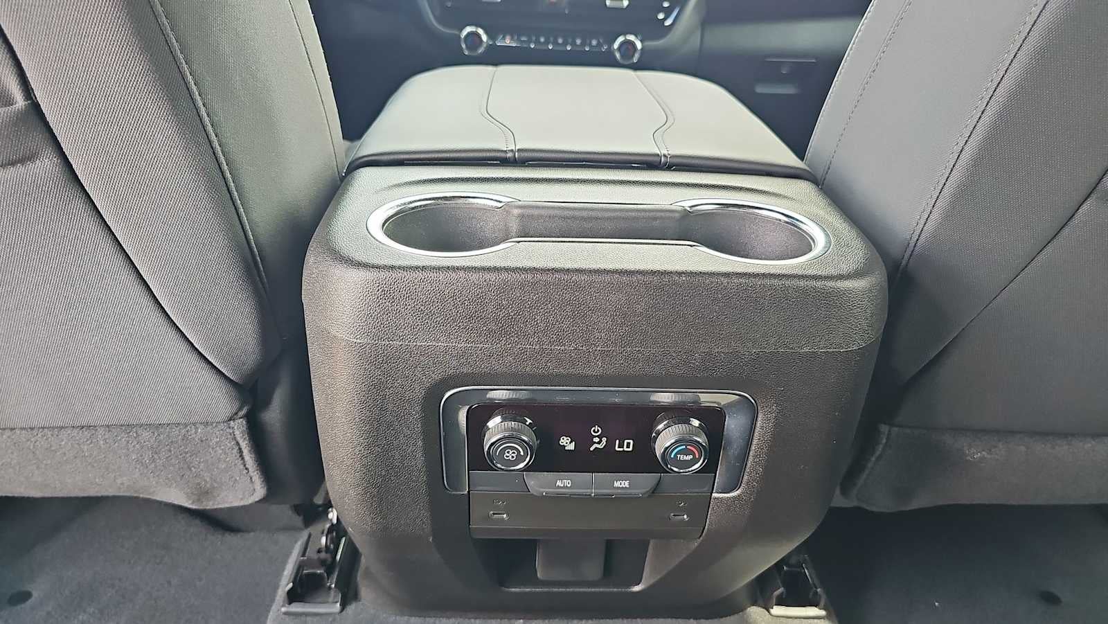 2025 Chevrolet Tahoe LS