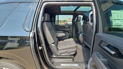 2025 Chevrolet Suburban RST