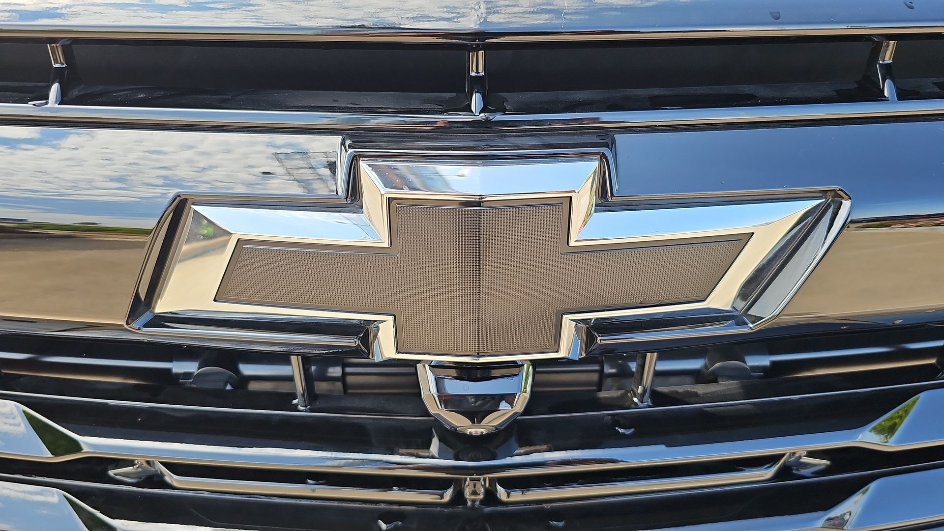 2025 Chevrolet Suburban RST