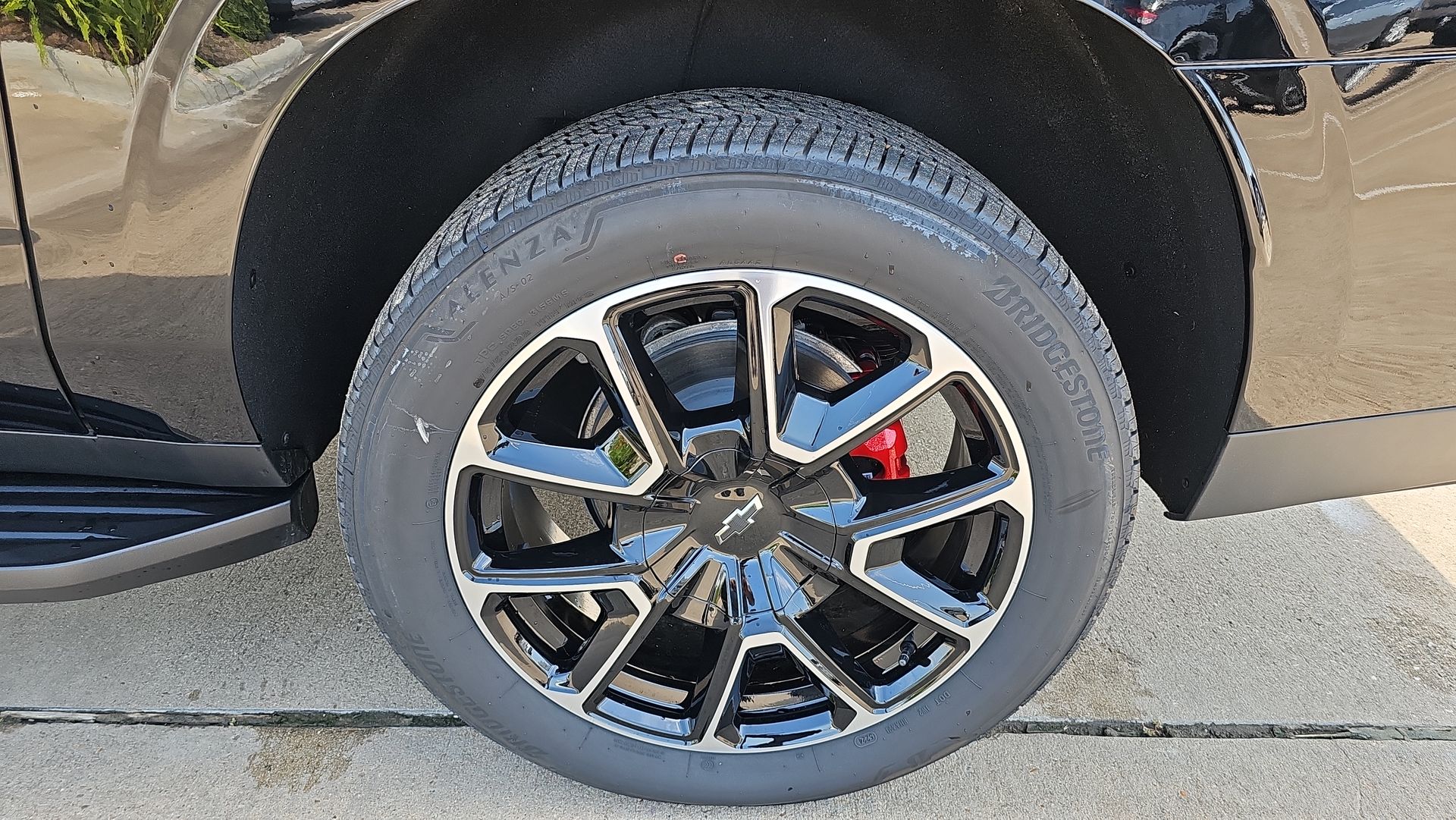 2025 Chevrolet Suburban RST