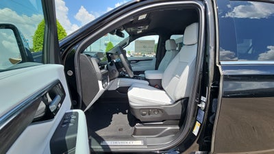 2025 Chevrolet Suburban Premier