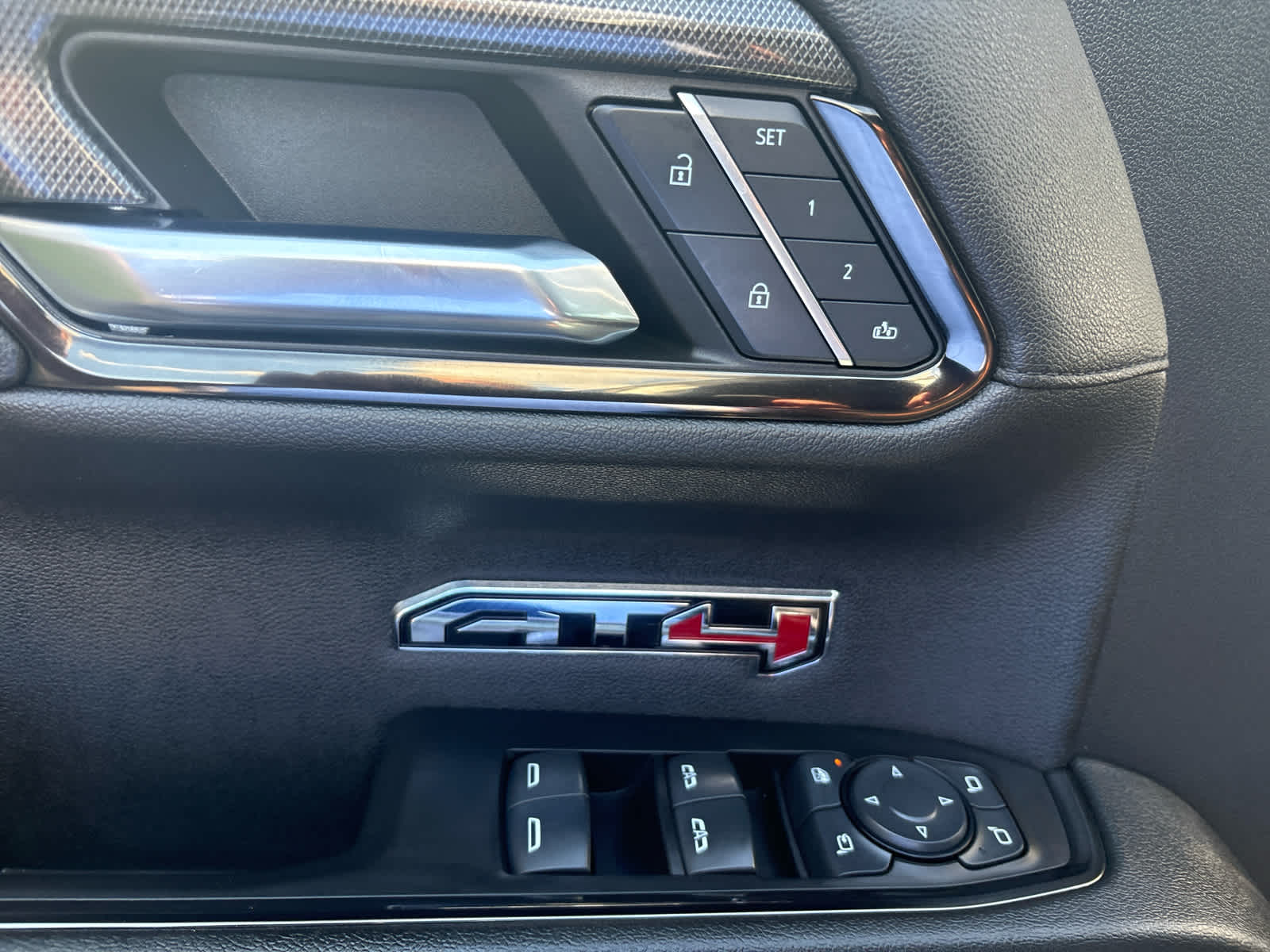 2024 GMC Sierra 1500 AT4