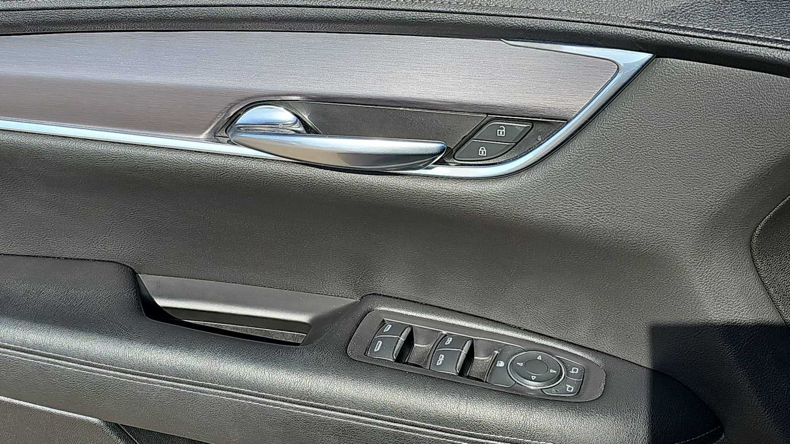 2020 Cadillac XT5 Luxury