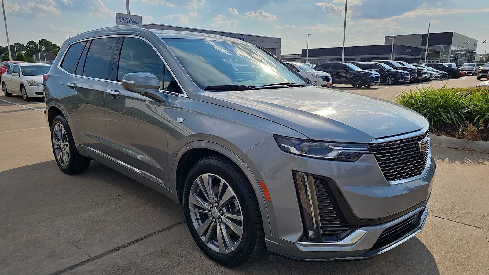 2025 Cadillac XT6 Premium Luxury