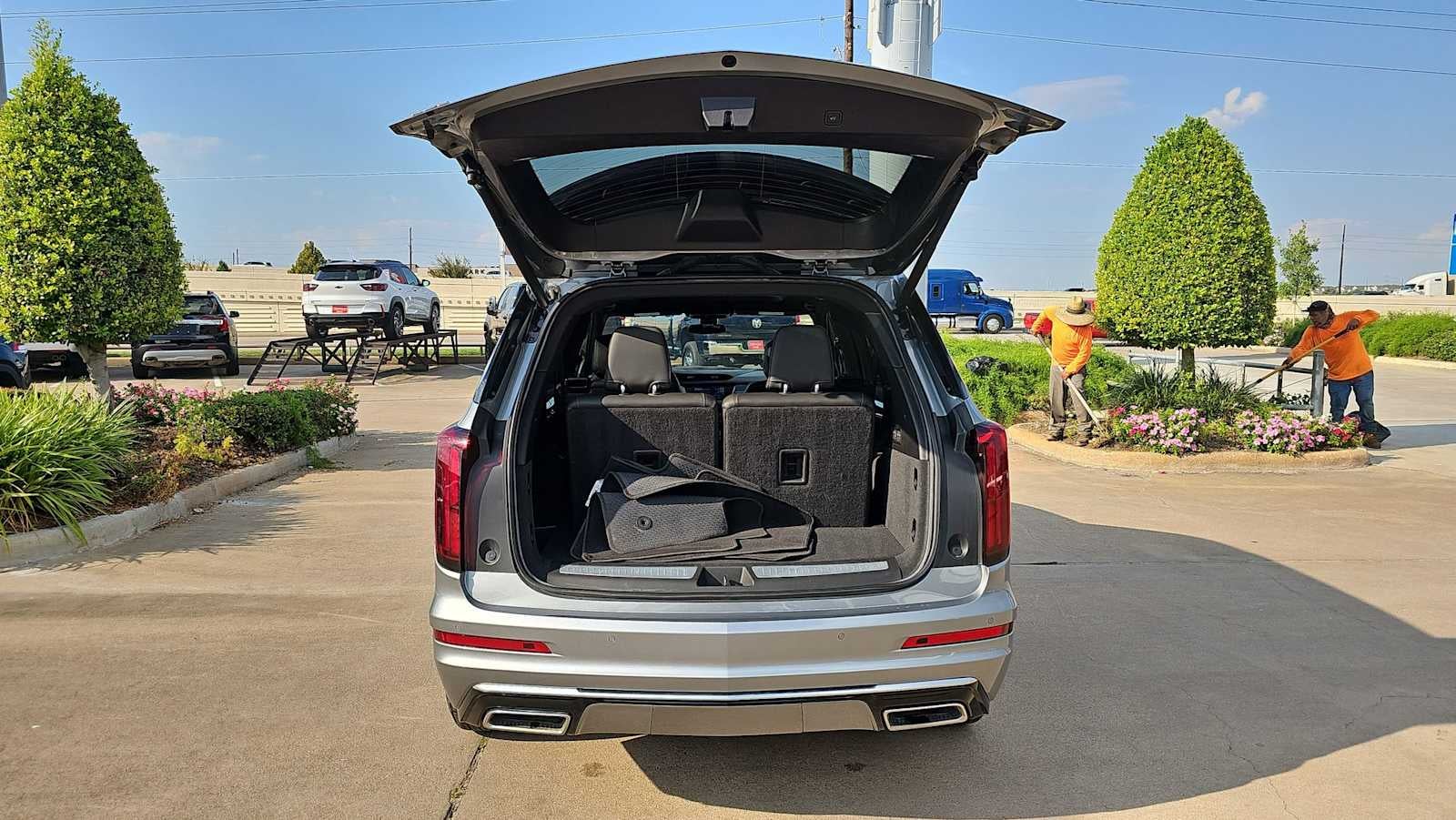 2025 Cadillac XT6 Premium Luxury